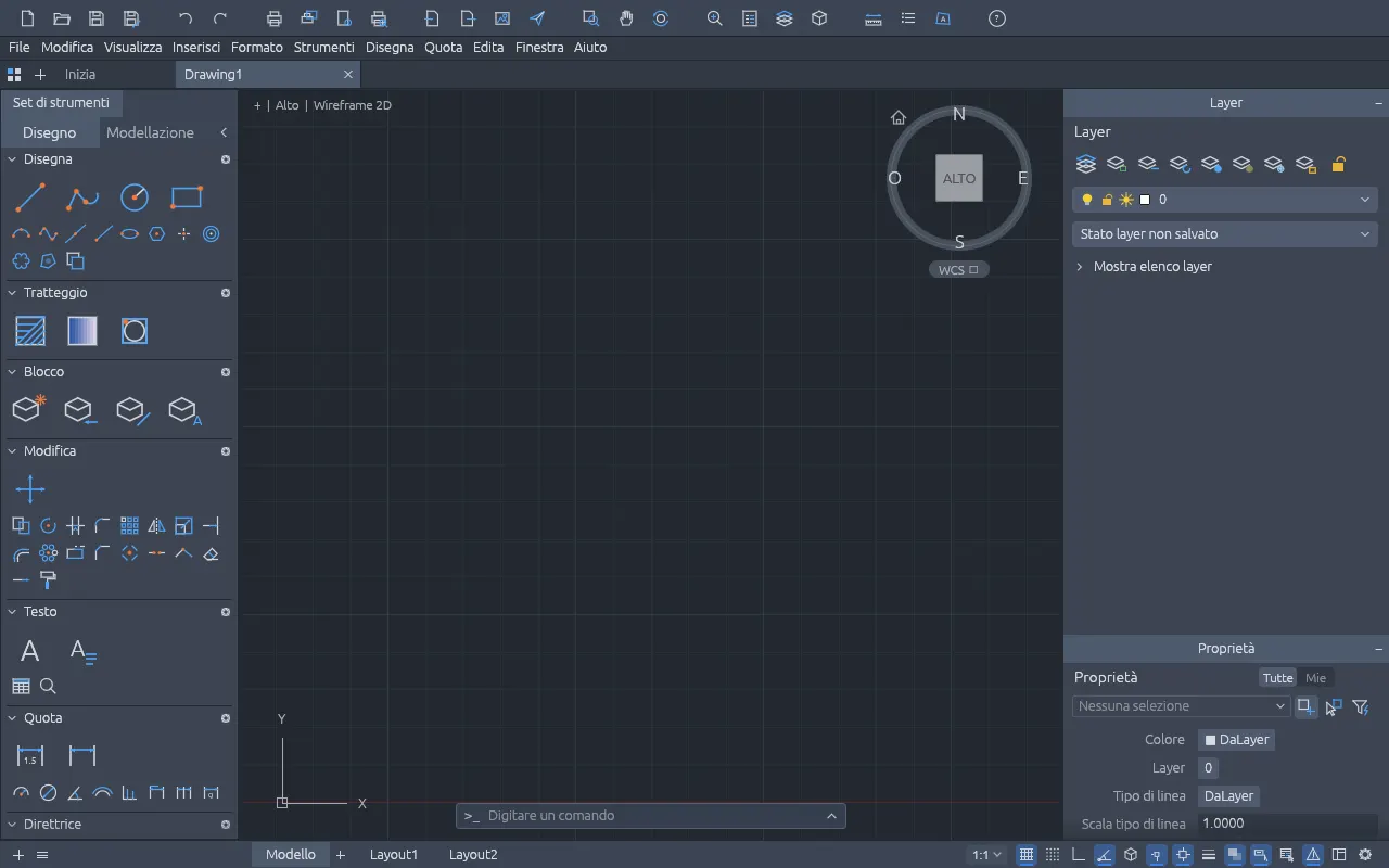 CADCraft in italiano: area di disegno con gli strumenti Disegna, Tratteggio, Quota e i layer